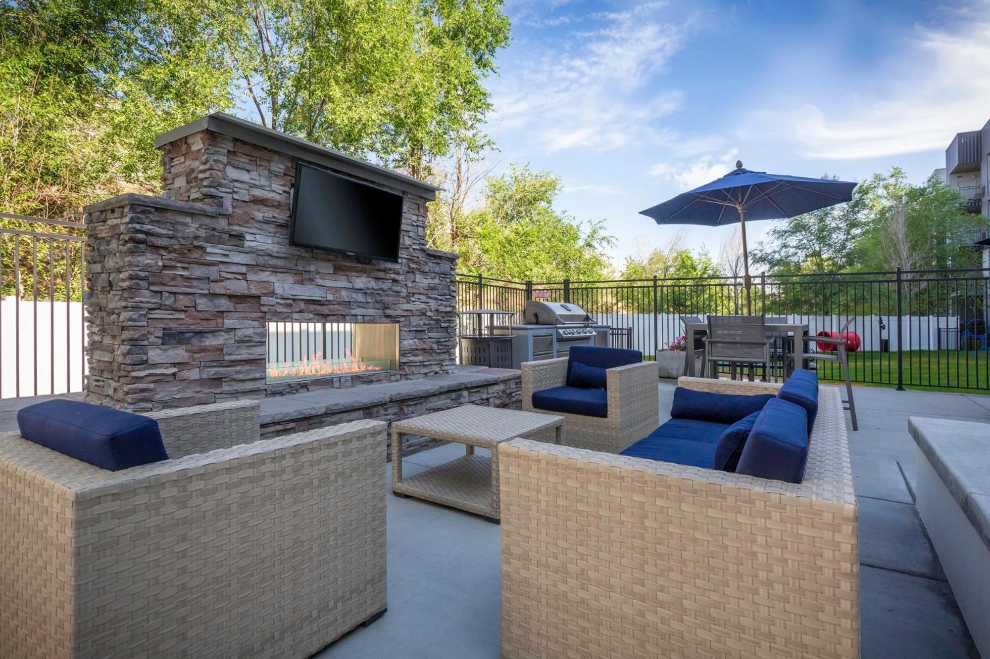 Cozy Getaway Near Center Apartment Salt Lake City